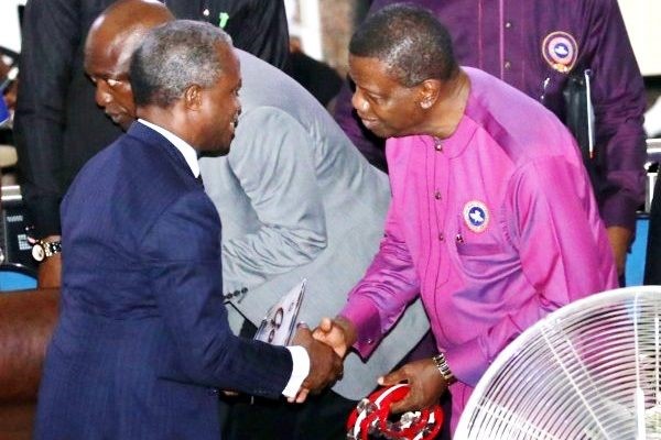 ACTING PRESIDENT OSINBAJO WITH PASTORE ADEBOYE IN PURPLE