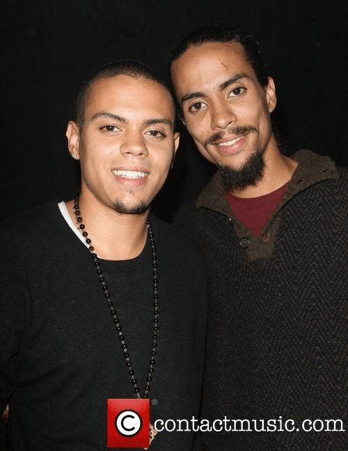 DIANA ROSS` SONS EVAN &amp; ROSS NAESS AT A CONCERT.jpg