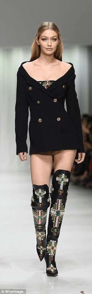 GIGI HADID AT VERSACE SS18 2017 SHOW