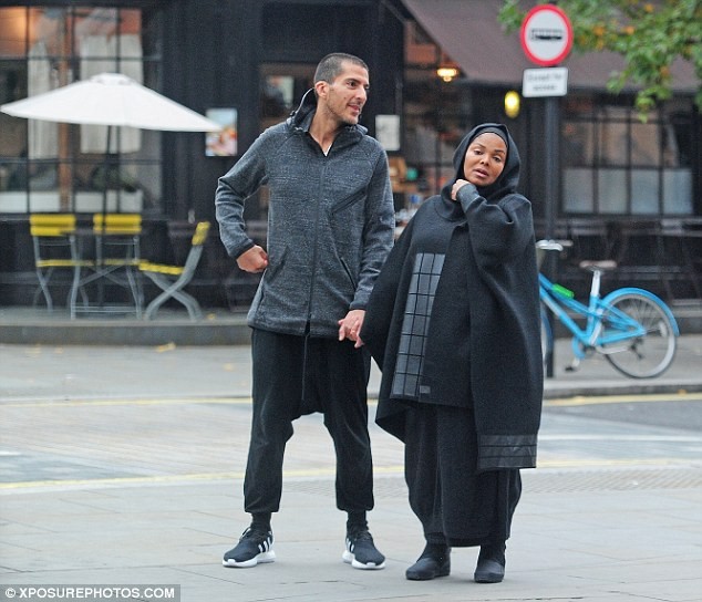 JANET &amp; WISSAM , VERY PREGNANT
