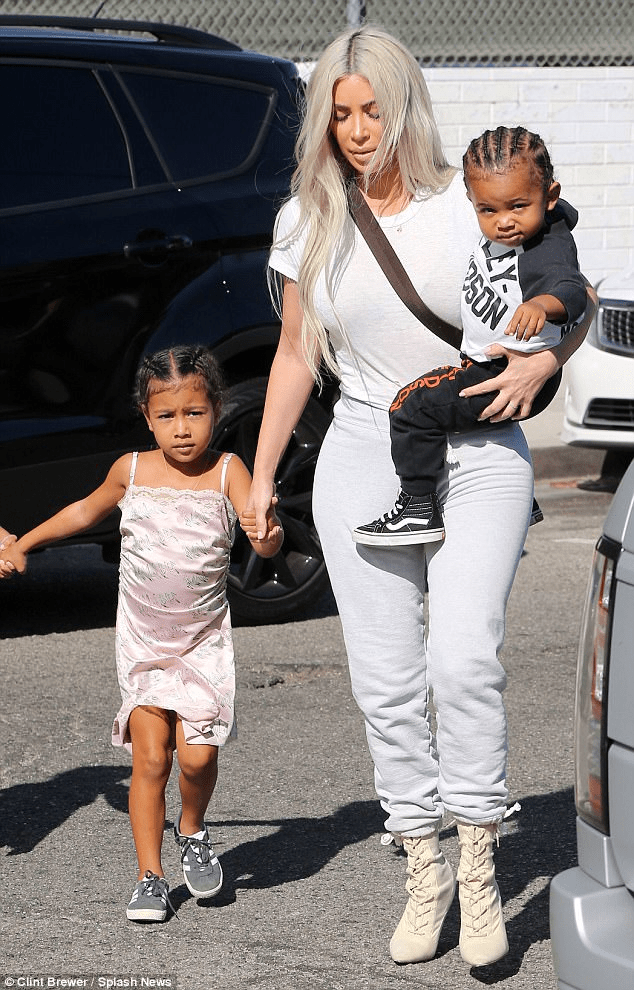 KANYE WEST &amp; KIM KARDASHIAN &amp; THEIR KIDS#4