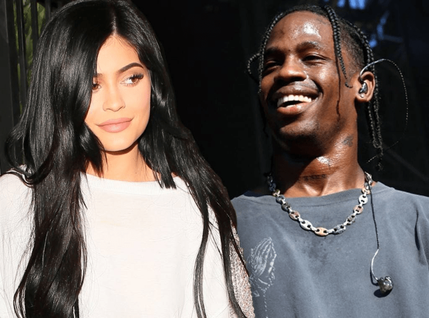 KYLIE JENNER &amp; TRAVIS SCOTT SMILINGING