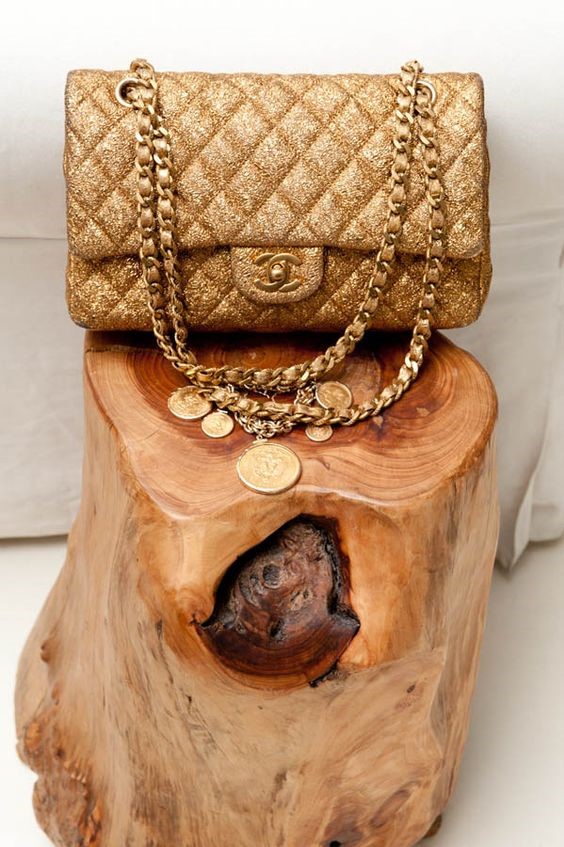 CHANEL VINTAGE GOLD QUILTED BAG