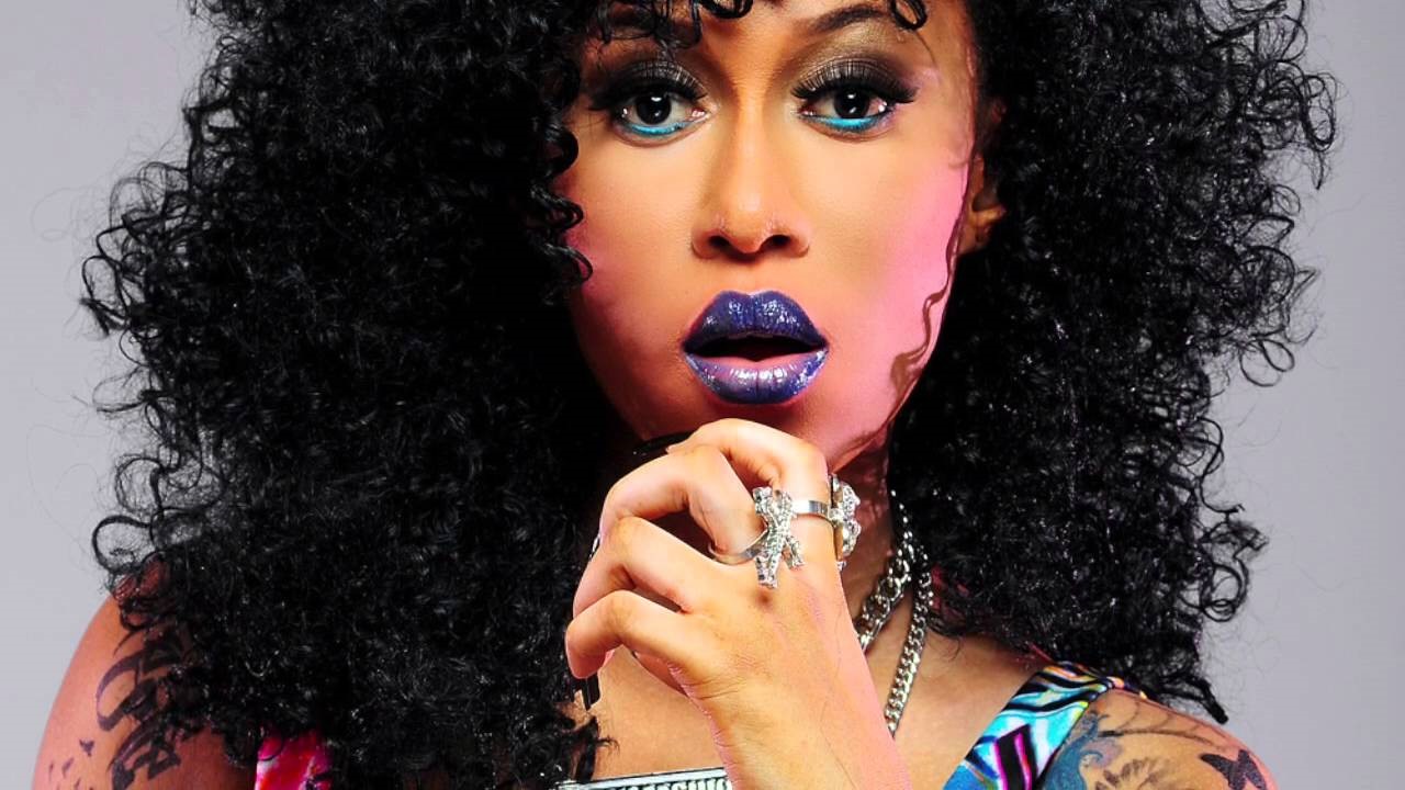 NIGERIAN FEMALE ARTIST CYNTHIA MORGAN WEARIN PURPLE LIPSTICK